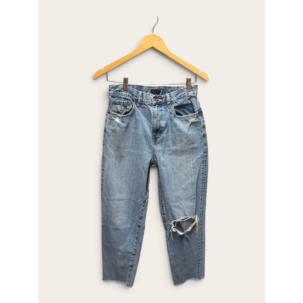 Uniqlo Jeans Womens 26 Light Wash Distressed High Rise Tapered Leg Denim 448430